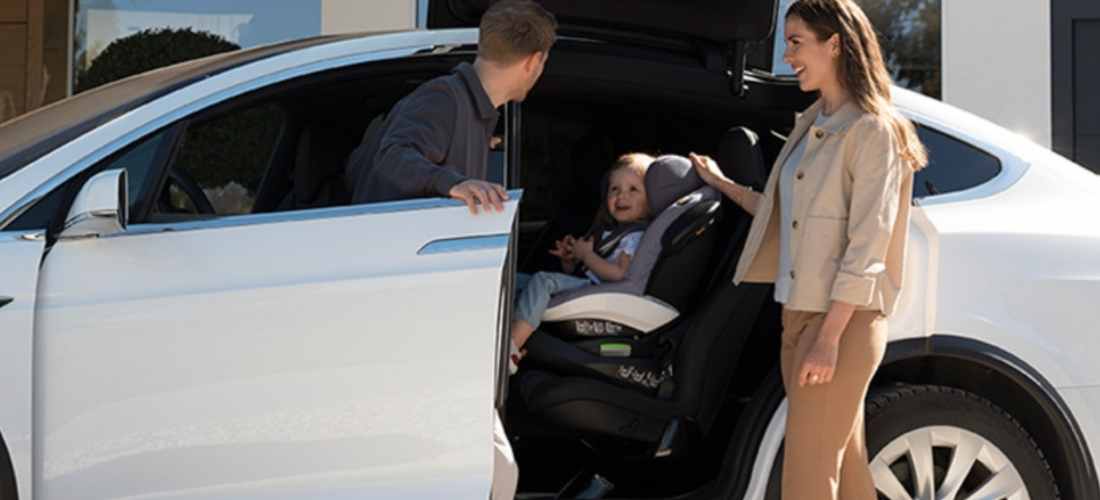 Bébé en voiture : voyager en sécurité et sereinement
