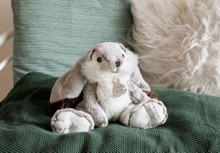 Choisir une peluche pour bébé