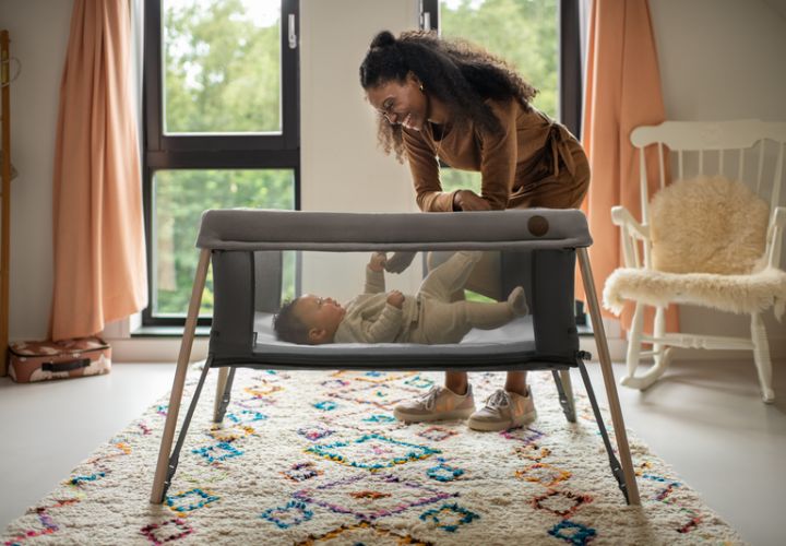 Lit Parapluie Bébé 4 en 1 Berceau Détaché Table à Langer avec