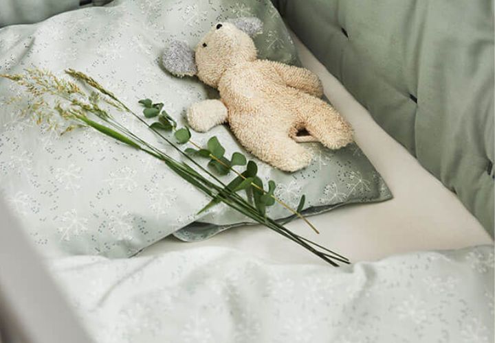 Lit Enfant Avec Matelas Et Parure De Lit Ours