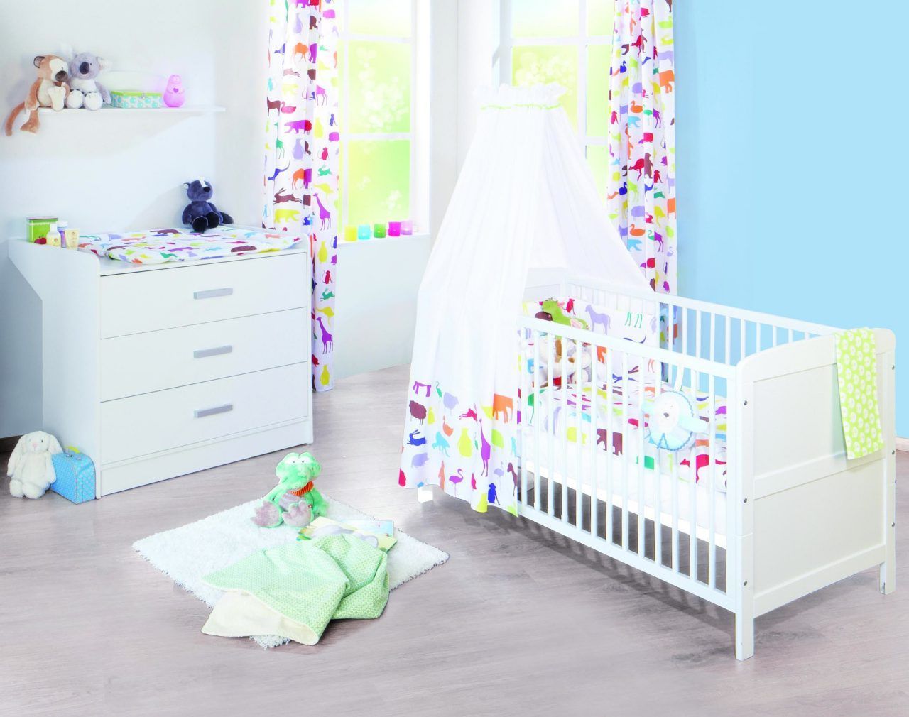 Chambre bébé Victoria breit blanc Lit, commode, armoire Pinolino Produit