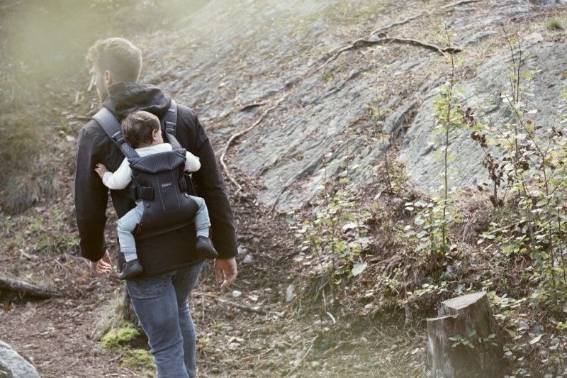 Porte-bébé One air anthracite mesh modèle 2018 portage sur le dos Babybjorn Bambinou