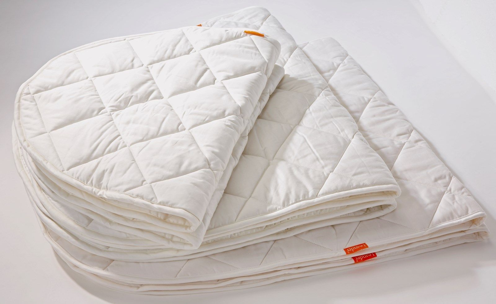 surmatelas lit bébé Leander BamBinou