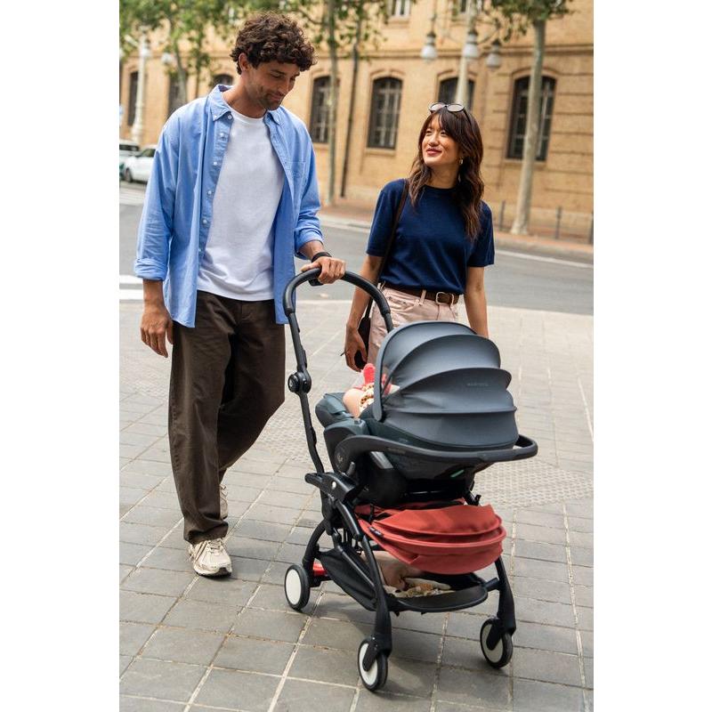 Adaptateurs siège-auto pour poussette YOYO 5 STOKKE lifestyle 2