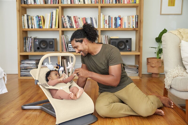 Arche de jeu transat Evolve Ergobaby lifestyle3