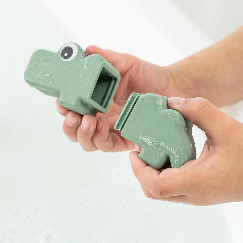 Aspergeur de bain Croco Vert Done By Deer lifestyle 1