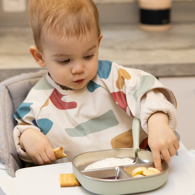 Assiette compartimentée inox Vert de gris Beaba lifestyle 2