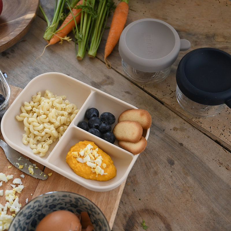 Assiette compartimentée silicone Argile Beaba lifestyle 2