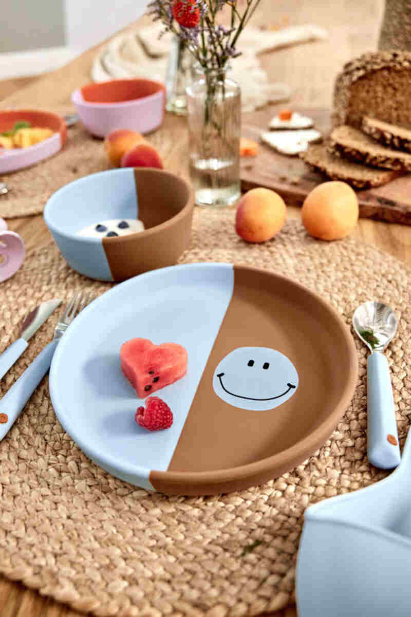 Assiette en silicone Happy Rascals Lassig lifestyle 1