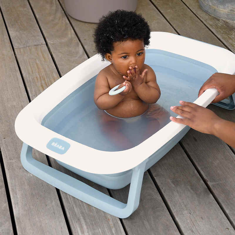 BÉABA , Baignoire Pliable bébé, Ultra Compacte, Design et tendance