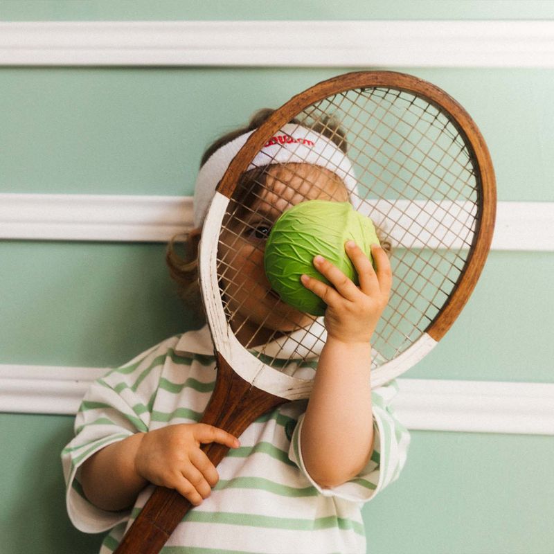 Balle sensorielle Chou Vert Oli & Carol lifestyle