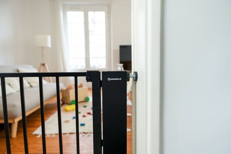 Barrière de sécurité automatique Safe & Pass Badabulle lifestyle 4