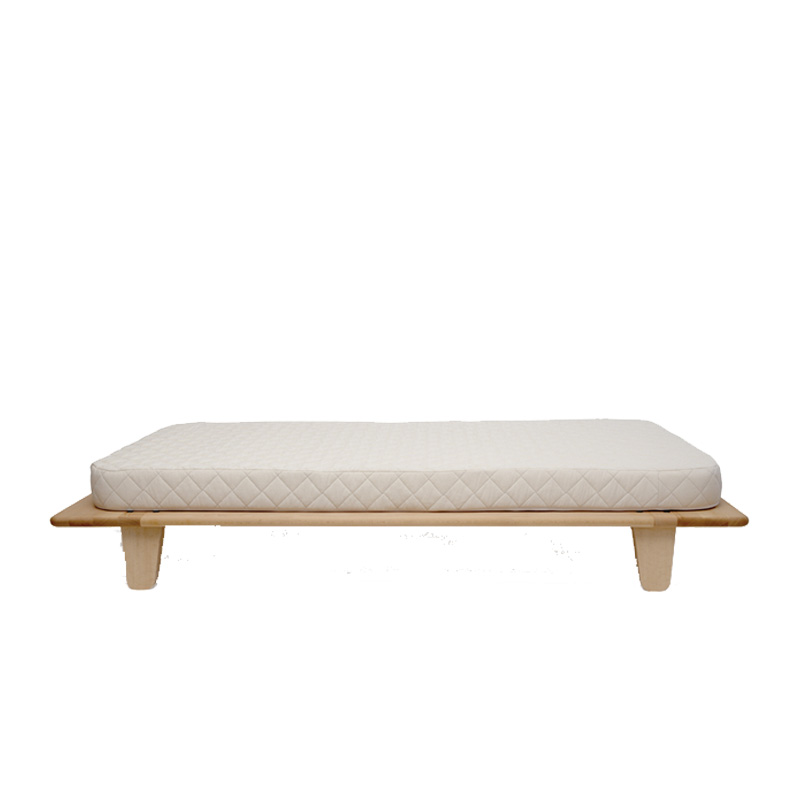 Lit Yomi avec matelas Charlie Crane cover