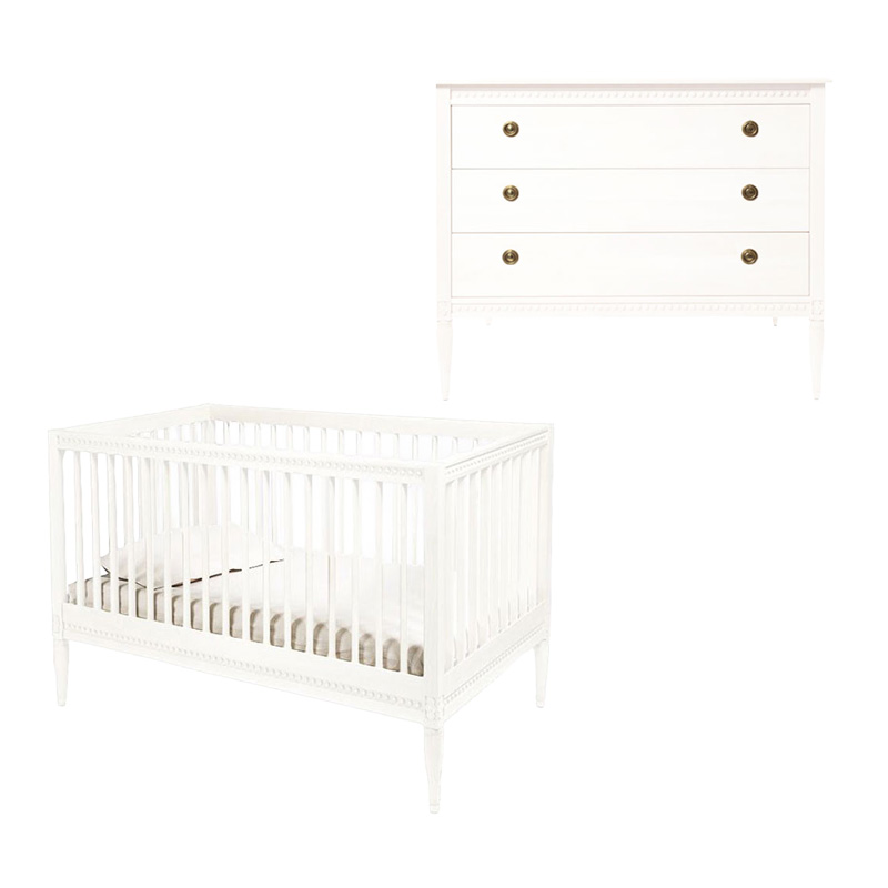 Lit bébé avec matelas et commode en bois Blanc Gustavienne + plan à langer offert LA GUSTAVIENNE Cover
