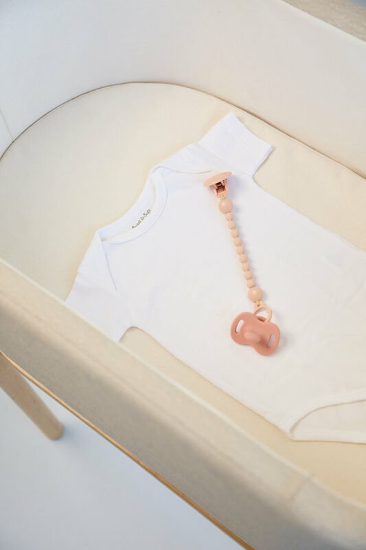 Berceau Bébé Évolutif en Table de Jeu Lin Beige Childhome lifestyle 4