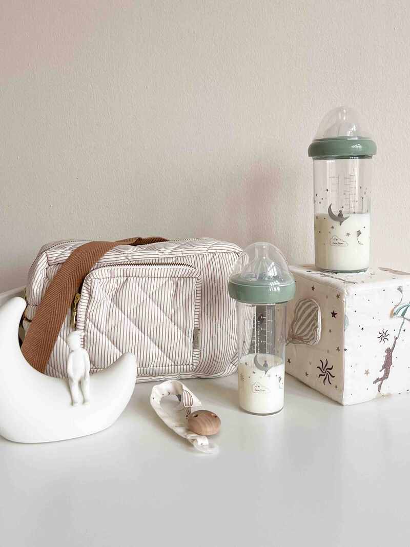 Biberon 360 ml 6m+ CAM CAM Dreamland lifestyle