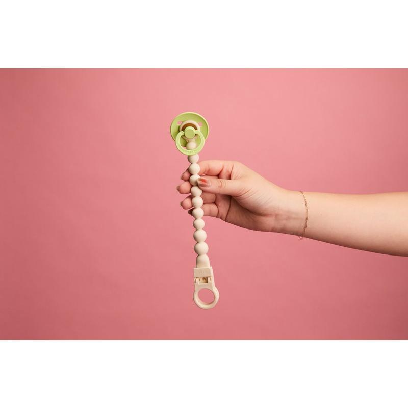 BIBS Attache tétine perles silicone lifestyle 2