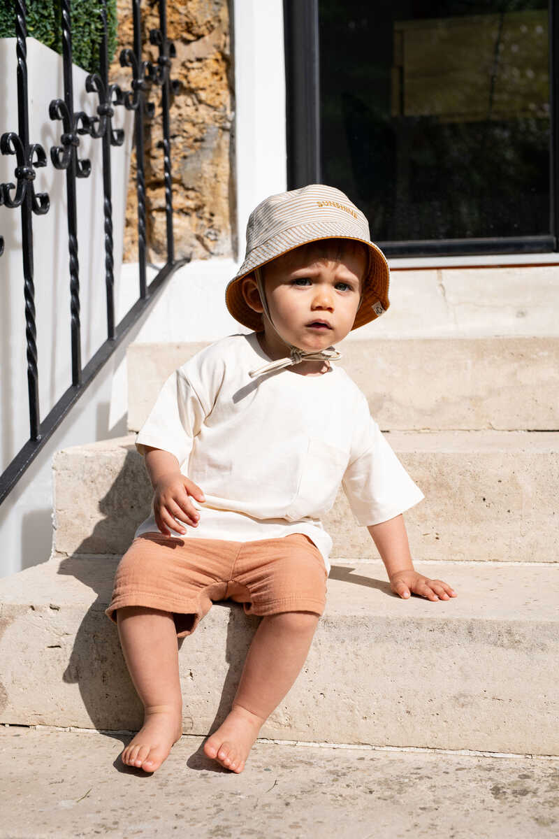 Bob Sunshine Striped Ocre enfant CHAMAYE lifestyle3
