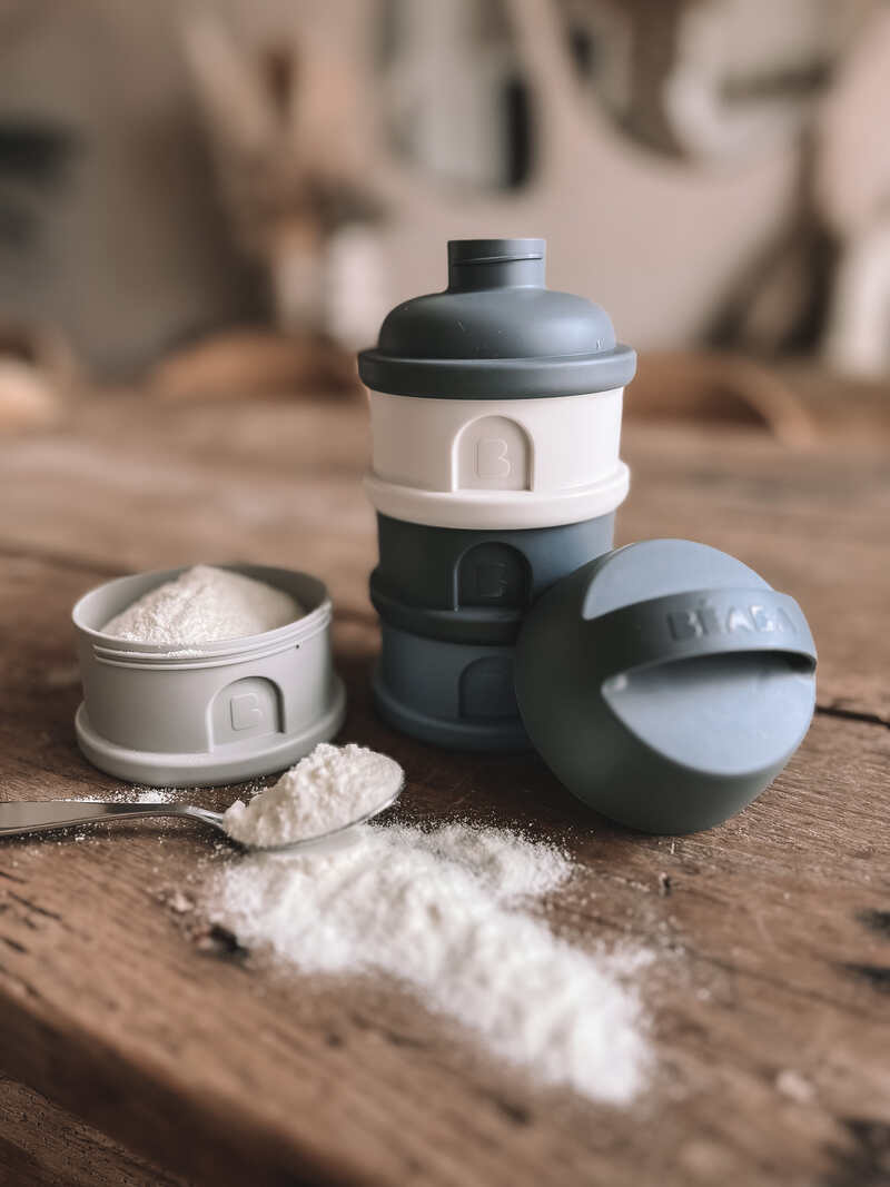 Boîte doseuse 4 compartiments Mineral grey/blue Beaba lifestyle3