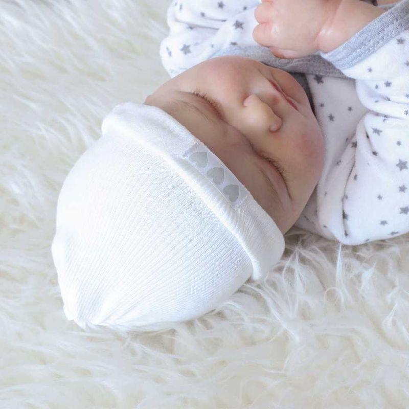 Bonnet Naissance en Coton Blanc TROIS KILOS SEPT lifestyle