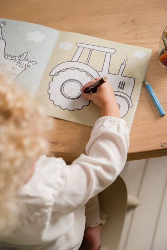 Cahier de coloriage Little Farm Little Dutch lifestyle 1