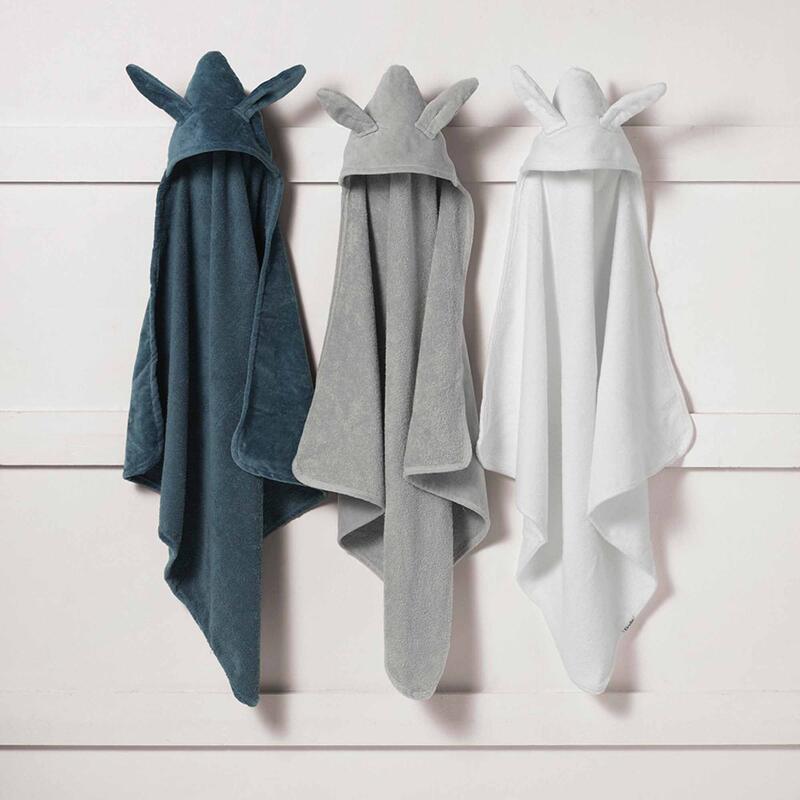 Cape de Bain - Vanilla White Bunny Elodie lifestyle