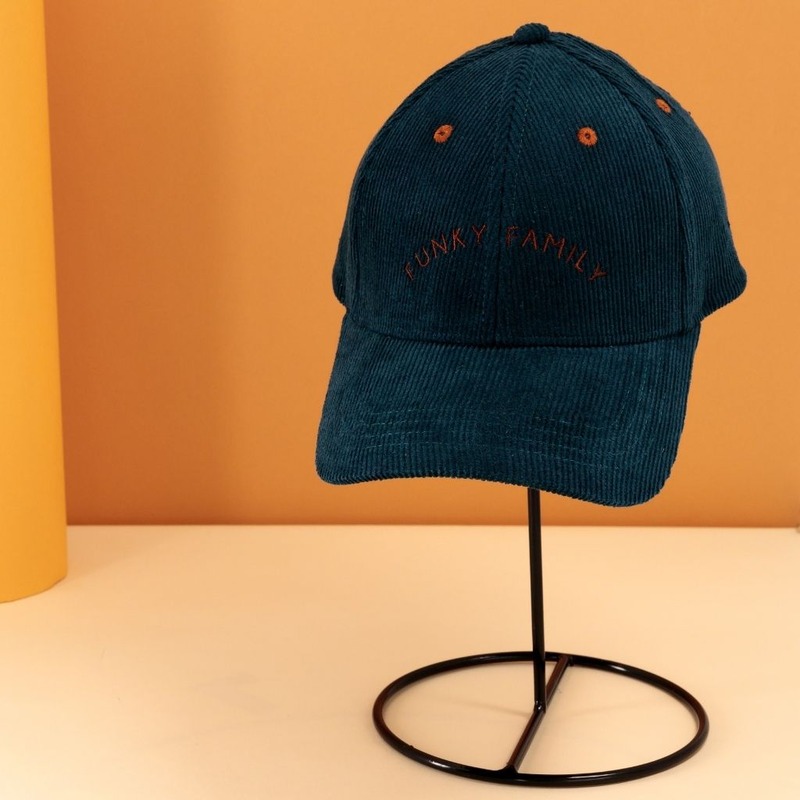 Casquette de baseball en velours cotelé Funky Family Adulte Chamaye lifestyle 1