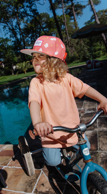 Casquette Imprimé Peachy Bloom avec visière plate HELLO HOSSY lifestyle 1
