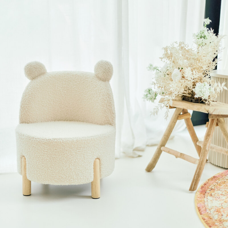 Chaise Enfant Teddy écru Childhome Produit lifestyle2