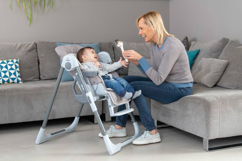 Chaise Haute Bébé Vision Sophie la Girafe So chic Renolux lifestyle 2