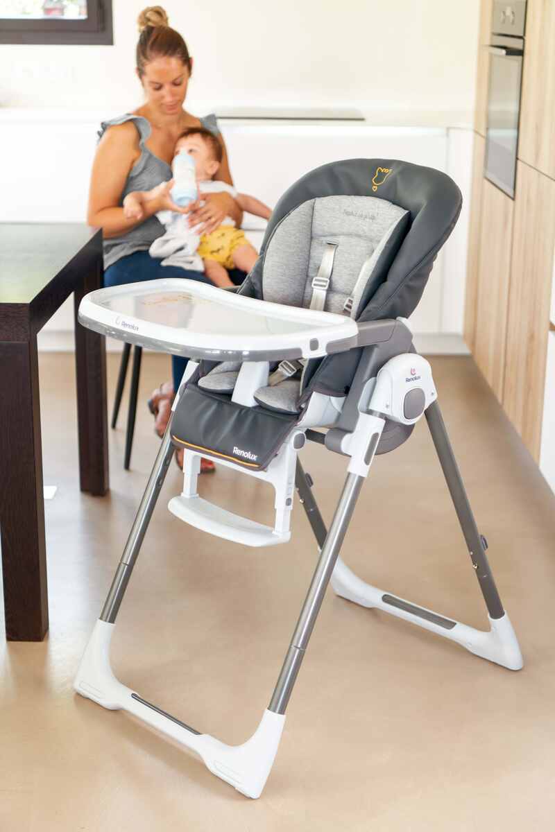 Chaise haute Bébé Vision Renolux lifestyle 2