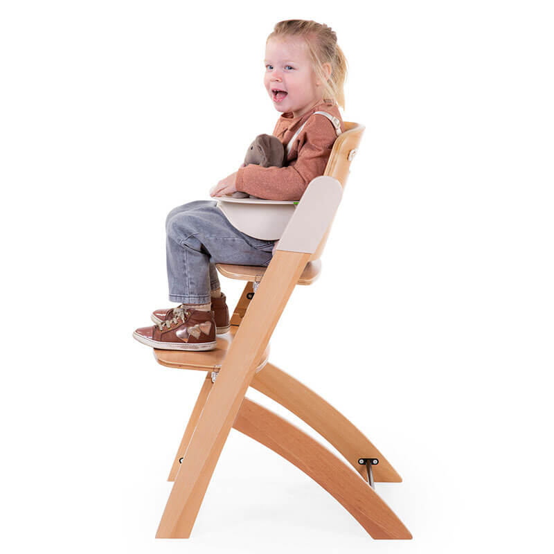 Chaise haute Evosit avec son set nouveau-né Childhome chaise junior