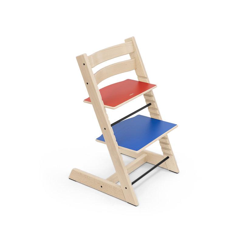 Chaise haute Tripp Trapp MoMA Stokke avant rouge et bleue