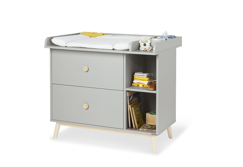 Chambre Dusk : lit, commode Pinolino inverse