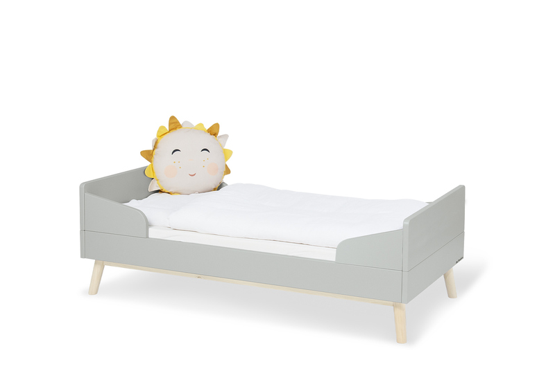 Chambre Dusk : lit, commode Pinolino sans barreaux