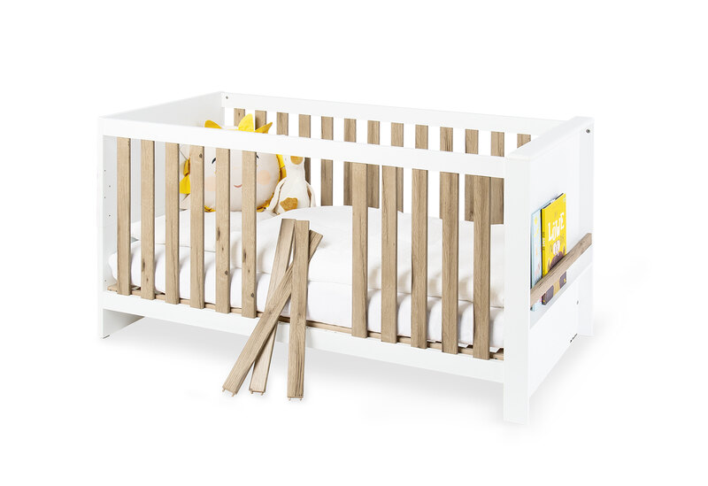 Chambre Lova : lit, commode Pinolino barres