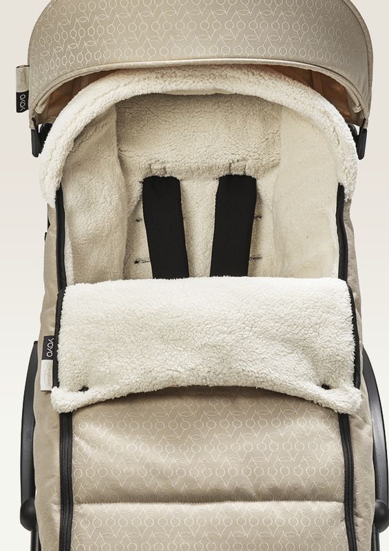 Chancelière pour poussette Yoyo Bonpoint Beige Stokke chancelière fermée 1