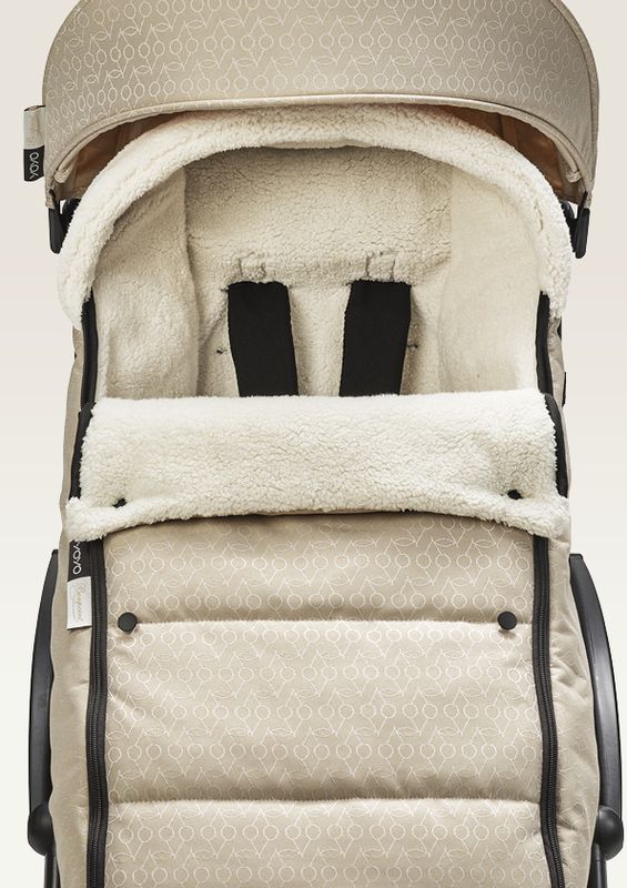 Chancelière pour poussette Yoyo Bonpoint Beige Stokke chancelière fermée 2