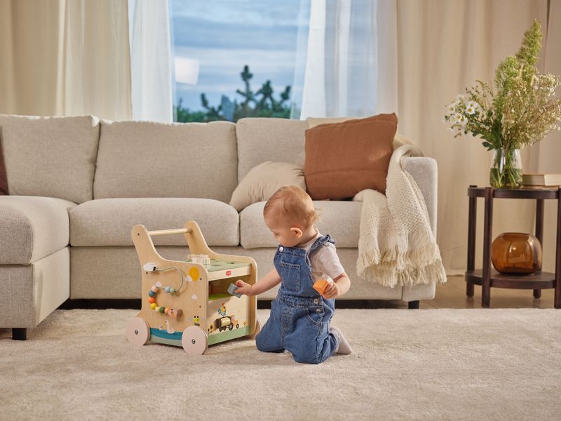 Chariot en bois d'activités Farmers Tiny Love lifestyle 4