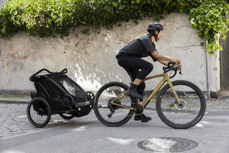 Chariot Sport 2 G3 Black Thule lifestyle3
