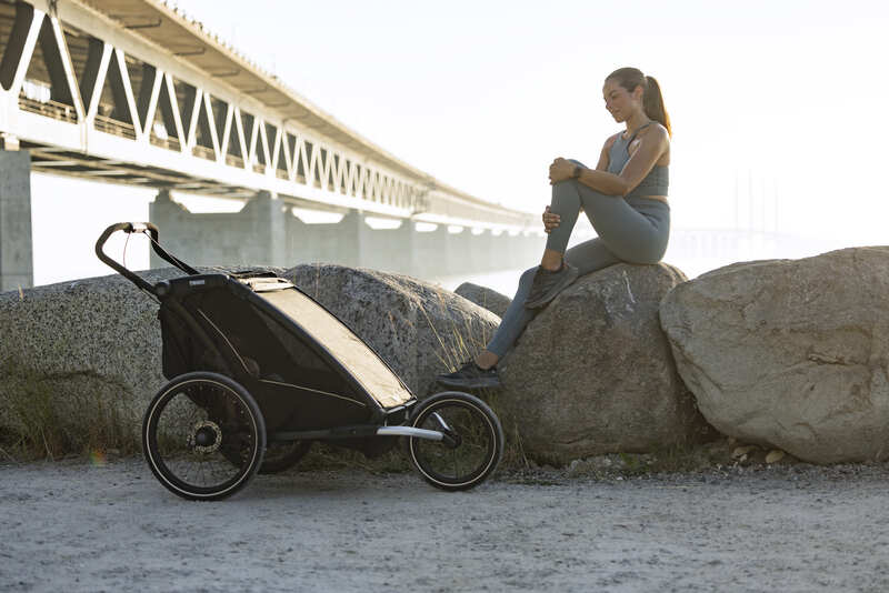 Chariot Sport 2 G3 Black Thule lifestyle8