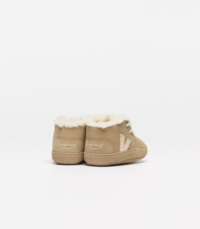 Chaussons Bébé Veja x Bonpoint Dune Nacre VEJA produit vue de derrière
