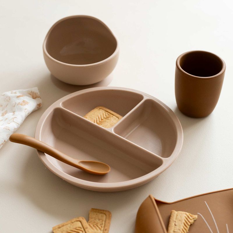 Coffret Repas 4pcs Silicone Sable et Caramel 3kg7 lifestyle 1