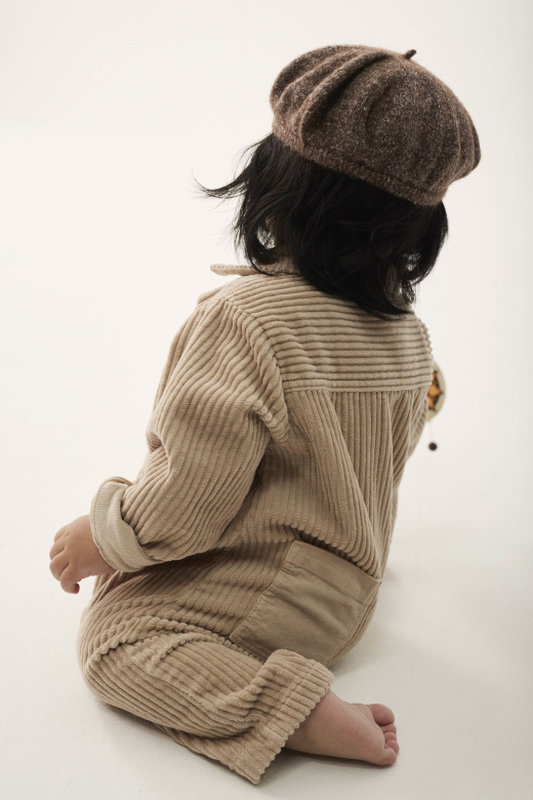 Combinaison en velour côtelé beige Trento Cozmo lifestyle4