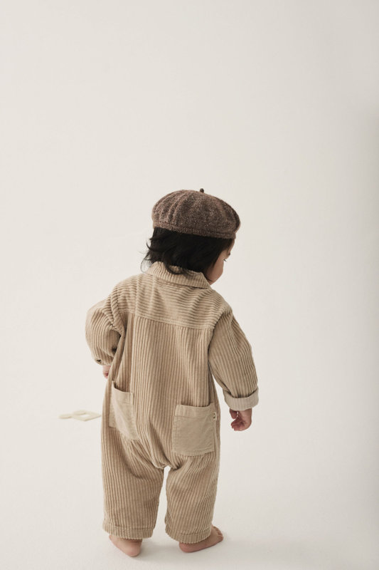 Combinaison en velour côtelé beige Trento Cozmo lifestyle2