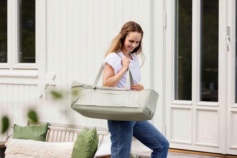 Couffin souple Carry Me Seashell Sand leaf lifestyle 2