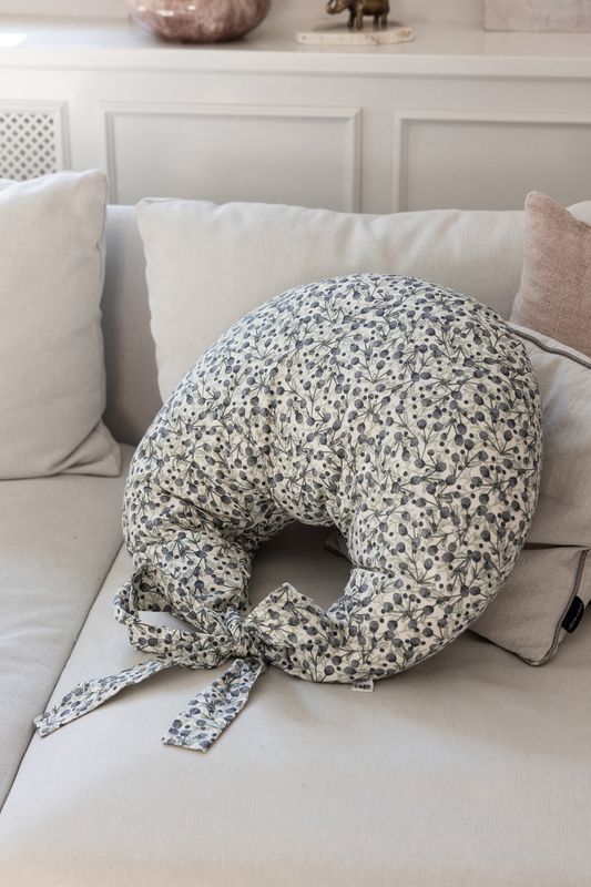 Coussin de maternité en coton bio Blue Olive Sebra lifestyle