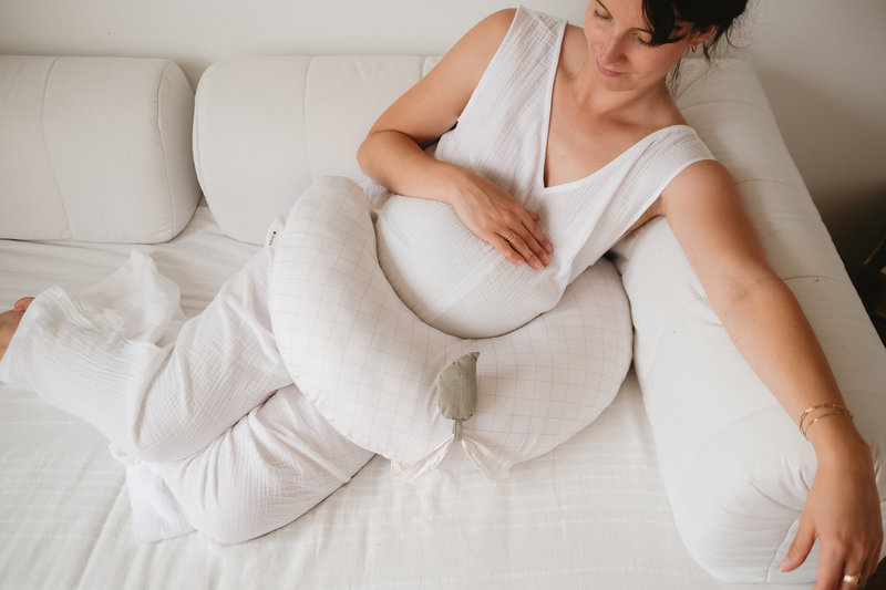 Coussin de maternité Mini Moon Candide lifestyle 2