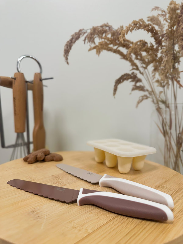 Couteau d'apprentissage Moka Kiddikutter lifesyle 5
