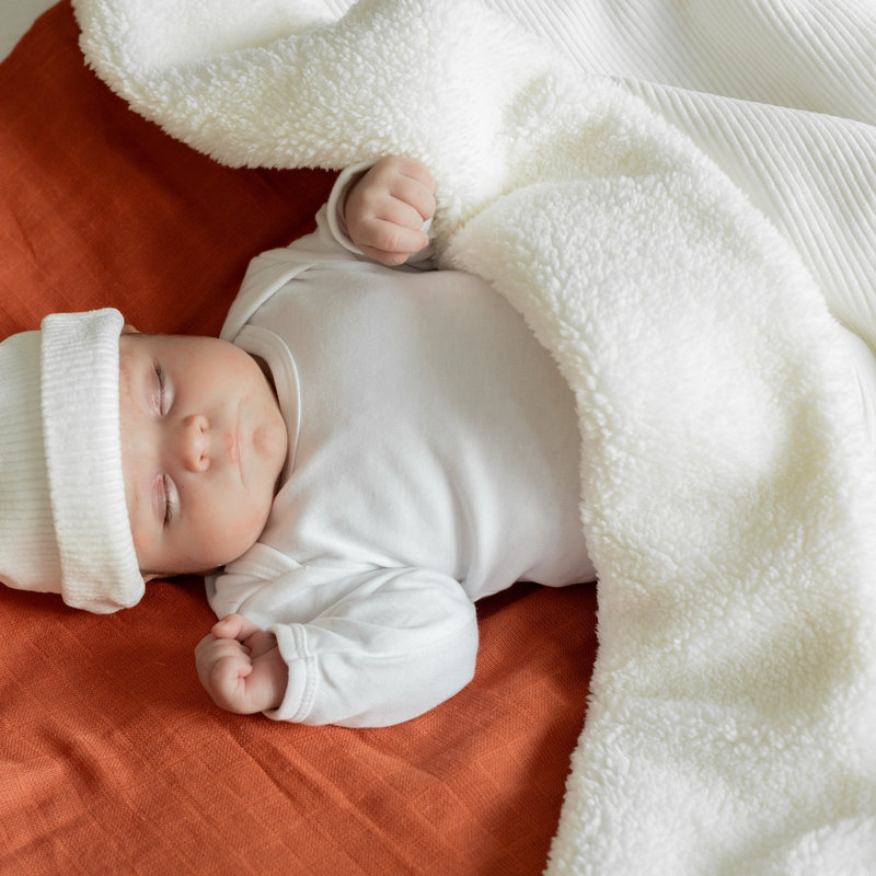 Couverture 75 x 100cm SHERPA Blanc lifestyle